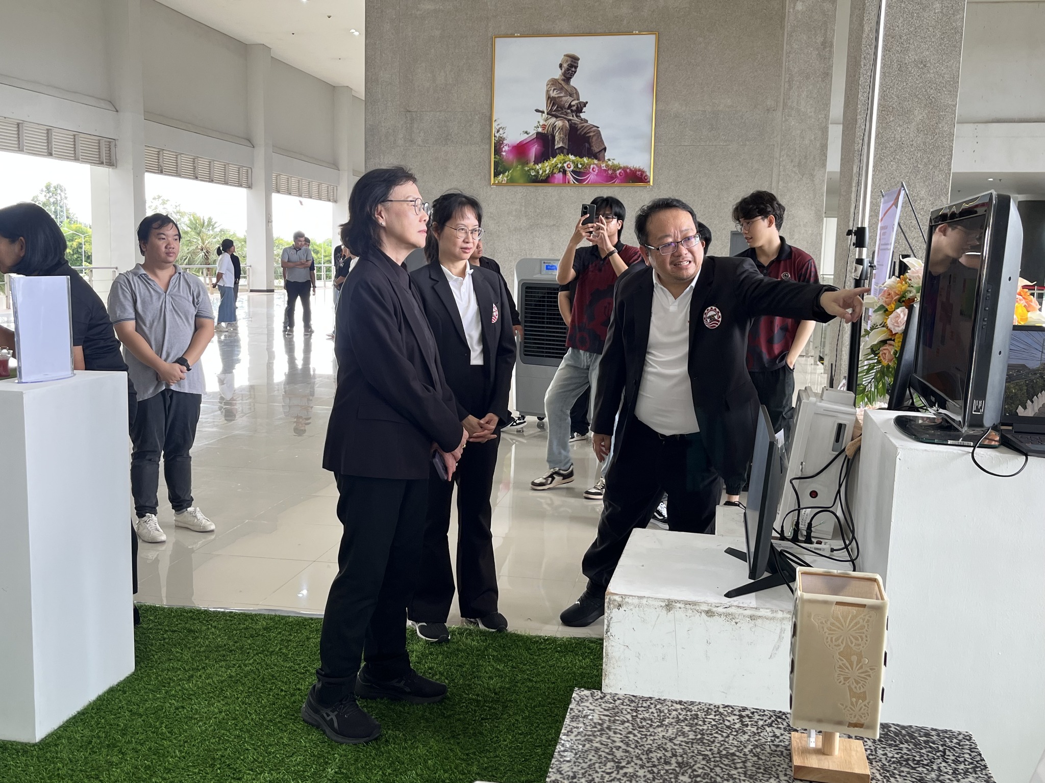 574101919_1264966592324263_8300169085295443695_n